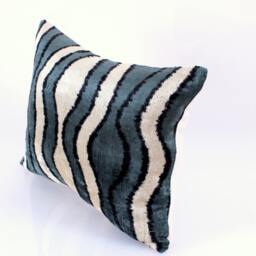 Ikat Velvet Pillow Cover, Handmade Cushion, Decorative Throw Pillow, Boho Cushion Turkish Home Decor - thumbnail 2