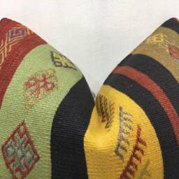 Vintage Kilim Pillow Cover, Bohemian Turkish Throw - 16x24 - thumbnail 2