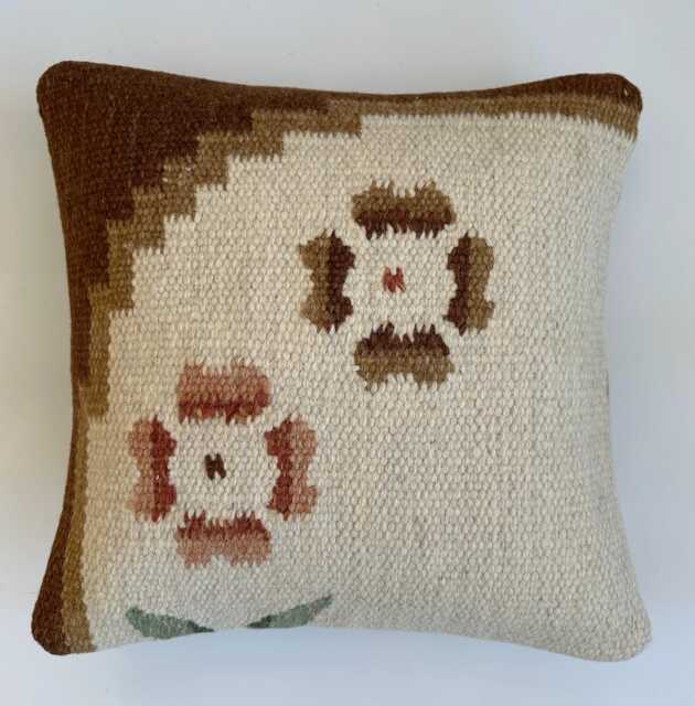 Handmade Cushion Cover, Textured Cream Turkish Cushion, Rug Pillow, Decorative Throw Kilim 16''x16''/40x40 cm - image 1