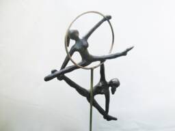 Acrobats/Sold Private Order/ Bronze Statue Of Deux Ailes Acrobatics/ Two Acrobat Ladies in A Ring On Stand. Wedding Present - thumbnail 1