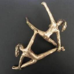 Acrobats/Sold Private Order/ Bronze Statue Of Deux Ailes Acrobatics/ Two Acrobat Ladies in A Ring On Stand. Wedding Present - thumbnail 4