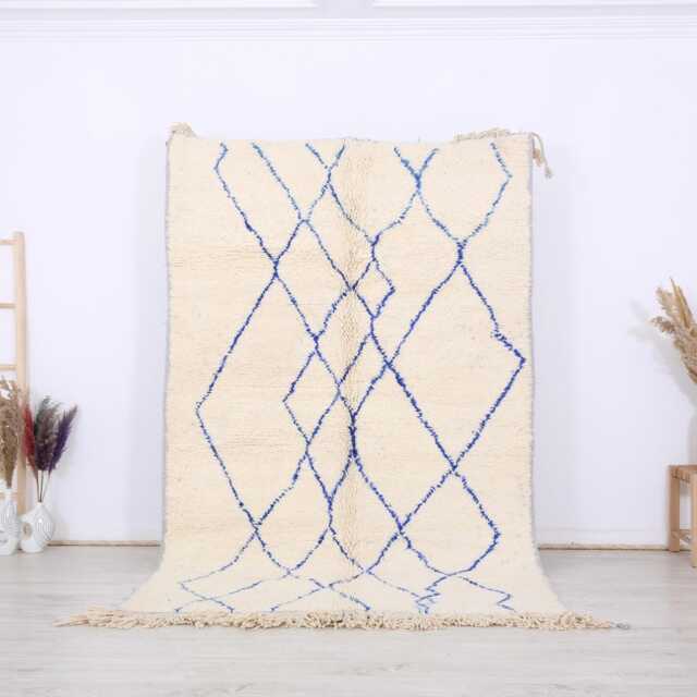 Moroccan Rug, Beniourain 5x8Ft, Fabulous White&blue Carpet - image 1