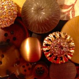 Earth Toned Button Frame in Browns ~ Rustic Decor Woodsy Outdoorsy Gift For Her ~Gift Him Boho 4x6 Photo - thumbnail 3