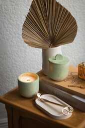 Comfort - Black Currant, Eucalyptus Concrete Candle - thumbnail 1