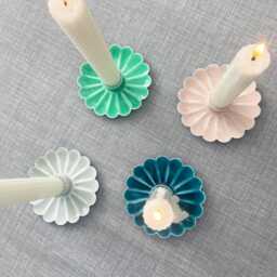 Enamel Flat Flower Candle Holder - Dinner Stick Dining Table Decorations Winter D??cor Pink Green Blue Grey - thumbnail 2