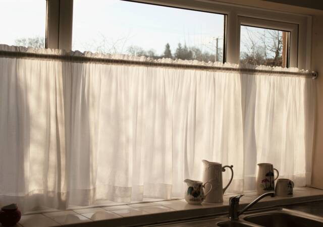 Ruffle Top Cafe Style Curtain in 100% Cotton, Max Length 110cm/43 - image 1
