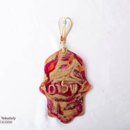 Pink Glass Hamsa Wall Art, Judaica House Blessing, Hand Decor, Peace Gifts, Inspirational Jewish Art - thumbnail 2