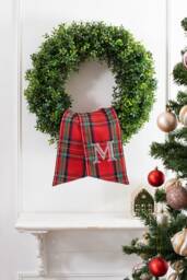 Monogramed Royal Stewart Wreath Sash, Door Personalized Christmas Sash - thumbnail 1