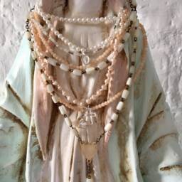 Hand-Painted Virgin Mary Statue, French Shabby Chic Religious Decor, 20 Inch - thumbnail 3