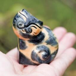 Hand Painted Porcelain Tortoiseshell Cat Figurine Tortie Decor - thumbnail 4