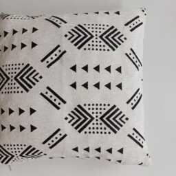 Moroccan Velvet Cushion Cover, Handmade Brocade White Pillow Case, Decorative 16''x16''/40x40 cm - thumbnail 2