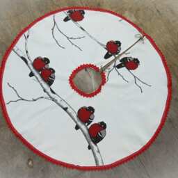 Red Robins Swedish Christmas Xmas Tree Skirt Holiday Decor Ornament - thumbnail 2