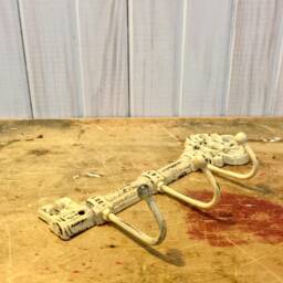 Key Holder in Distressed Soft Yellow ~ Metal Hook Wrought Iron Cast Peg Wall Hanger Shabby Chic - thumbnail 2