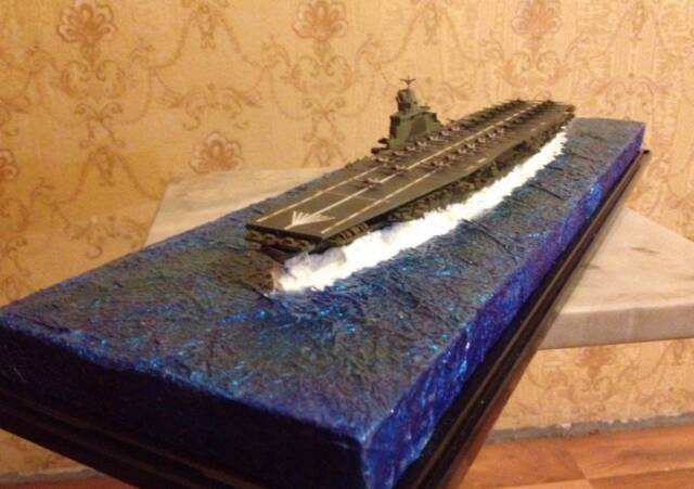 Japan Navy Ww2 Shinano Carrier Class Model With Diorama - image 1