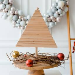 Handmade Wooden Christmas Tree Minimalist Tabletop Decor - thumbnail 2
