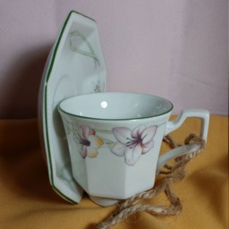 Teacup Birdfeeder - thumbnail 4