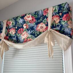 Floral Kitchen Curtain Valance, Navy Farmhouse Window Treatment, Custom Size - thumbnail 2