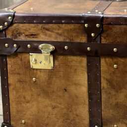 Steamer Style Coffee Table For Living Room - English Handmade Leather Trunk - thumbnail 3