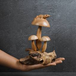 Handcrafted Wood Gecko & Mushroom Statue 7 - thumbnail 4
