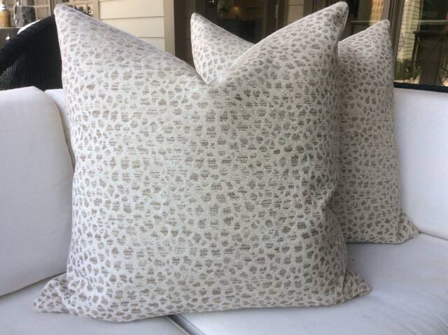 "Colefax & Fowler ""Leo" - image 1
