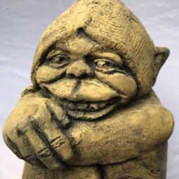 Grinning Pixie Piskie Sitting Hugging His Knees Stone Home Or Garden Ornament 23cm/9 - thumbnail 3