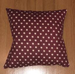 Red & White Stars Pillow Cover - thumbnail 1