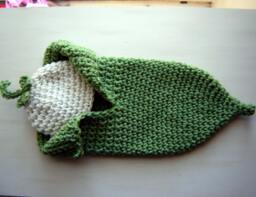Baby Pea Costume, Newborn Halloween Photography Outfit, Pod Sleeping Bag & Beanie Set, Crochet Swaddle Blanket - thumbnail 1