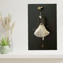 Metal Wire Wall Art Wall Hanging Crochet Spring Easter Abstract Woman & Hat Decor Mother Day Mesh Strainer Sculpture Living Room Bohemian - thumbnail 3