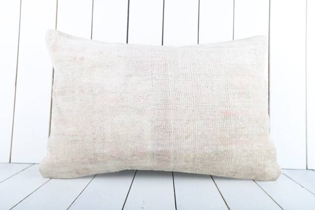 Handmade Vintage Turkish Kilim Pillow Cover - 16x24 - image 1