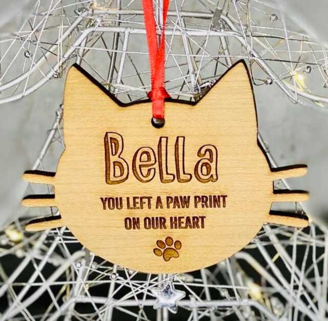 Personalised Cherry Wood Cat Memorial Christmas Bauble Tree Decoration Gift, in Loving Memory Cat Decoration - image 1