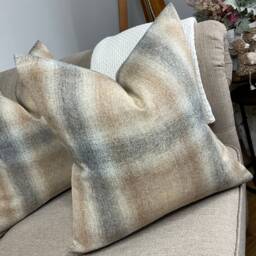 100% Wool Sekers Fabric Highland Check - Handmade Cushion Cover Contemporary Countryside Home Decor Double Sided Size 18 - thumbnail 1