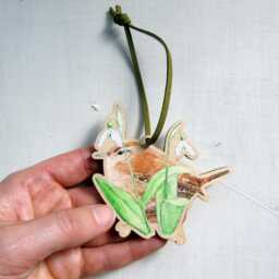 Wren & Snowdrops Hanging Wooden Decoration - British Bird Decoration- Christmas Tree Decoration Bird Christmas Ornament - thumbnail 3