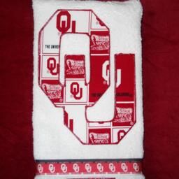Oklahoma Sooners Appliqued Hand Towel College Grad Gift - thumbnail 3