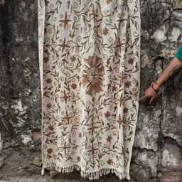 Soft Cotton Tnt Suzani Pattern Throw Blanket For Sofa, Couch & Bed Styling - thumbnail 2