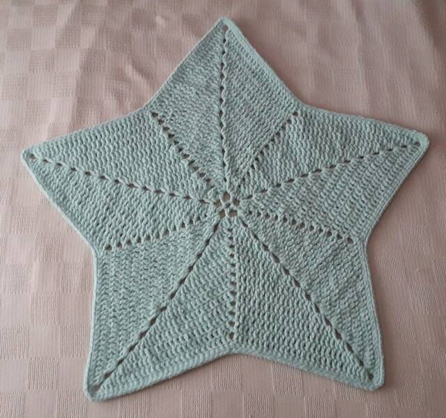star Shaped Baby Blanket - image 1