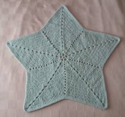 star Shaped Baby Blanket - thumbnail 1