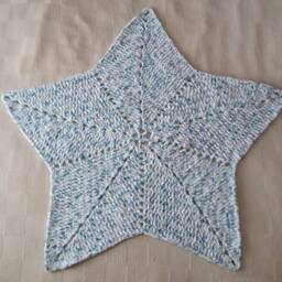 star Shaped Baby Blanket - thumbnail 2