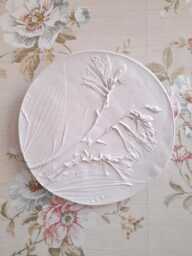 Hosta Flower Round Plaster Cast Wild Forest Botanical Bas-Relief Decorative Ceramic Tile Plaster Wall Art Wall Decor For Hall - thumbnail 1