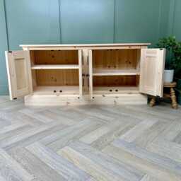 Stock Shaker Door Tv Unit - 1220mm - Wood Farmhouse Low Storage Cupboard - thumbnail 2