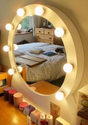 Unique Modern Round Bespoke Holly Wood Style Vanity Mirror With Led Bulbs - thumbnail 1