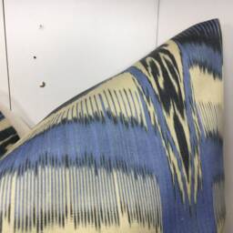 Silk Ikat Pillow Cover 24x24, Handwoven Decorative Cushion - thumbnail 3