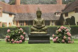 Large Thai Buddha On Plinth - thumbnail 1