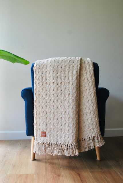 The Fig Throw in Organic Cotton. 100% Natural, Heavy, Handwoven Blanket Cream - image 1
