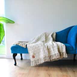 The Fig Throw in Organic Cotton. 100% Natural, Heavy, Handwoven Blanket Cream - thumbnail 2