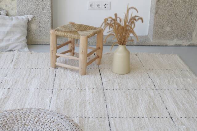 Large Cream Rug 6x8 Feet, Check Design Rug, Area Rug, Check Cotton Carpet, Living Room Geometric Area Soft , Tapis ?? Carreaux - image 1