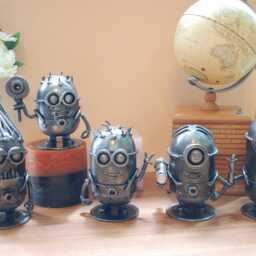 Scrap Metal Mini Robot Sculpture, Recycled Steel Art, Collectible Figurine, Valentine Gift - thumbnail 4