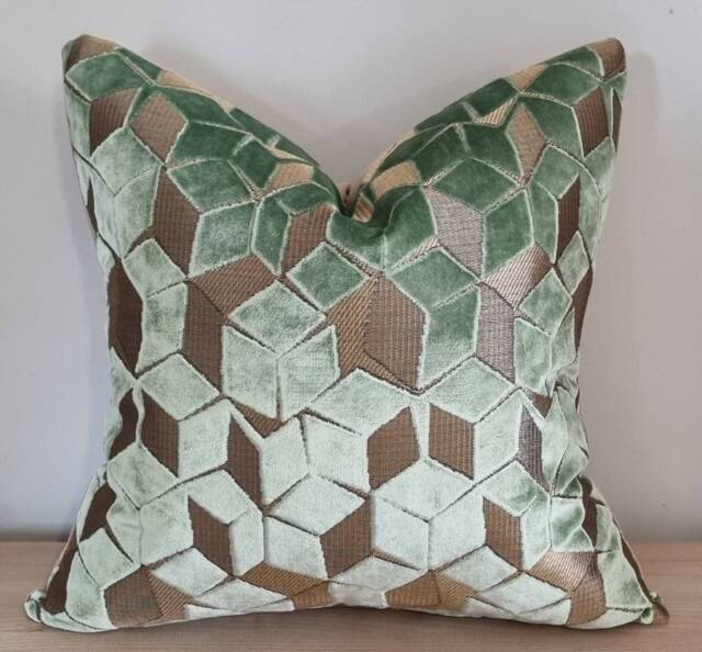Designers Guild Fitzrovia Antique Jade & Omega Velvet Cushion Cover 45x45 cm - image 1