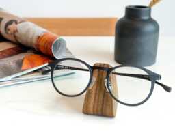 Walnut Glasses Holder, Wooden Eyewear Stand, Spectacles Organizer For Office Desk, Custom Sunglasses Bedside Stand