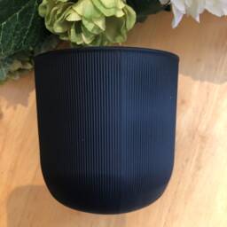 Matt Black Ribbed Glass Soy Wax Candle - 230 Ml - thumbnail 3