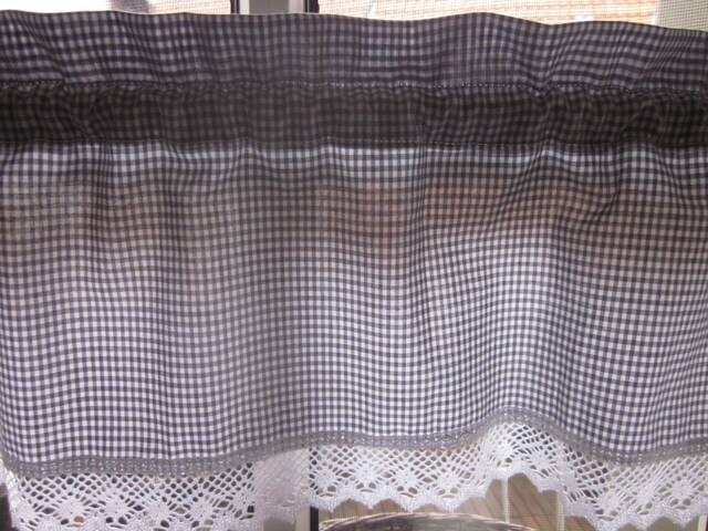 Vichy Short Curtain - image 1